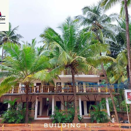 Coconut Garden Beach House Mālvan Eksteriør bilde
